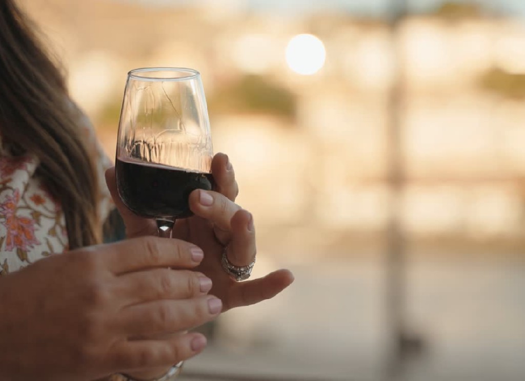Portos Colheita de Excelência: Altas Pontuações na Revista de Vinhos